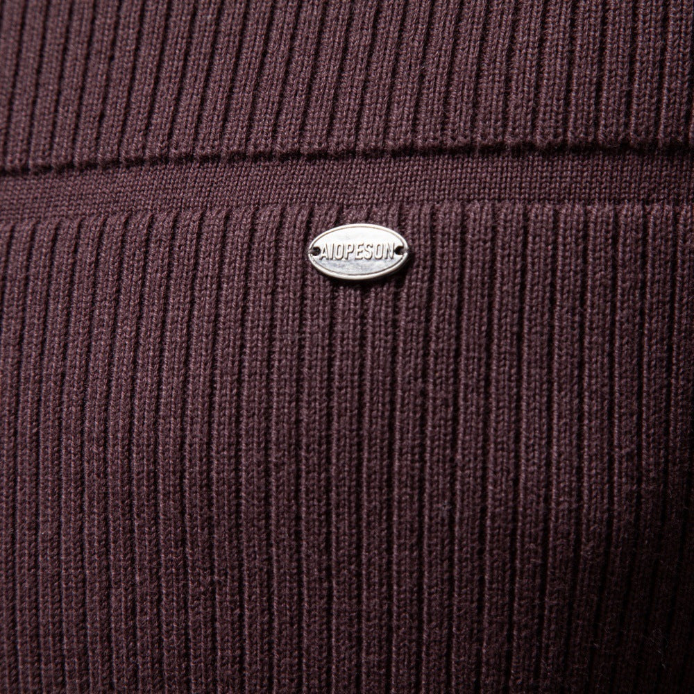 Round neck sweater for men
