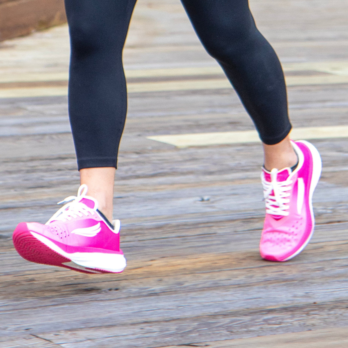 APUS Women's Running Shoes, Pink