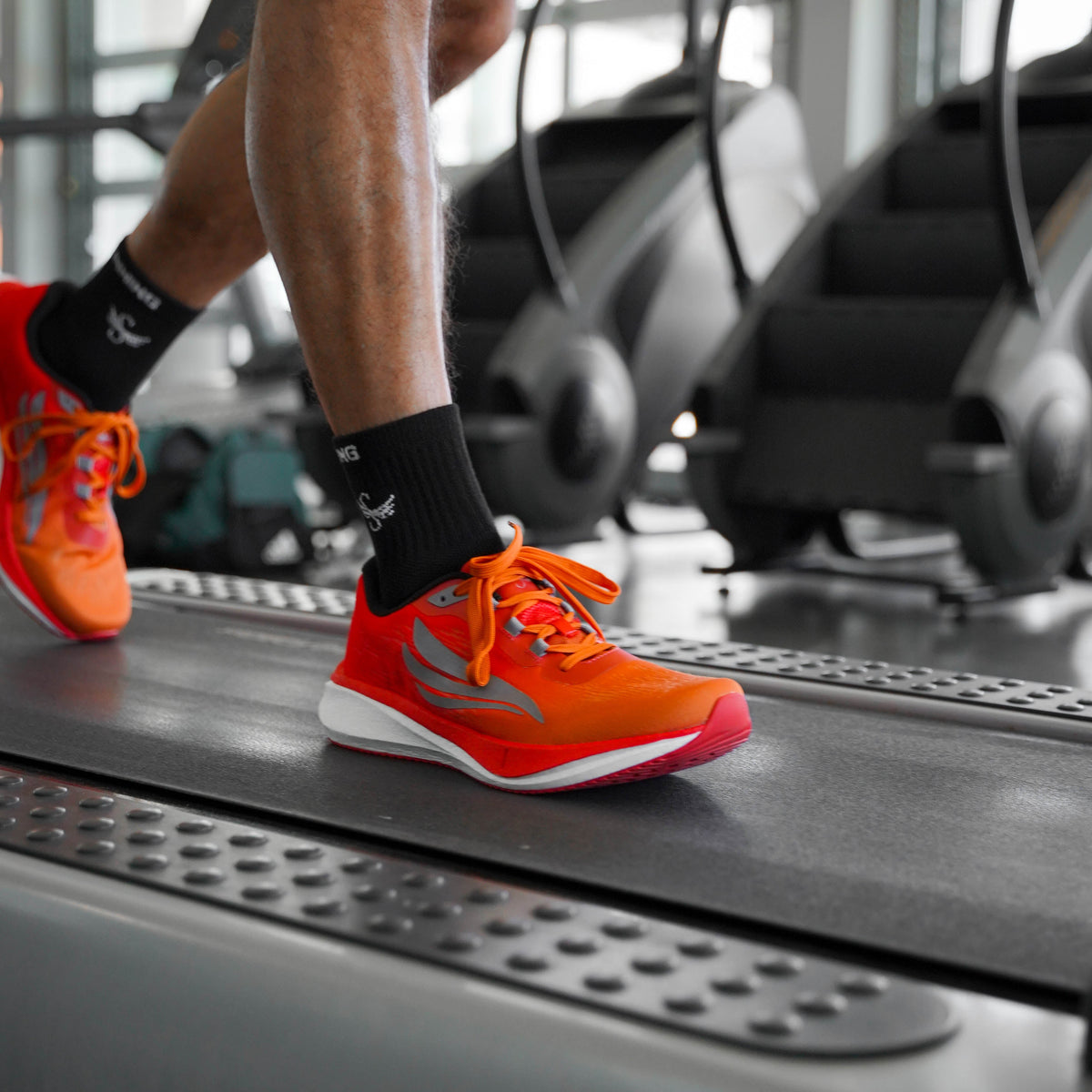HORUS Men's Running Shoes, Orange